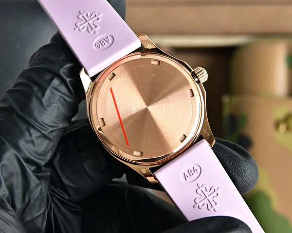 Montre Patek Aquanaut Boîtier Or Rose 35,6mm Bracelet Violet