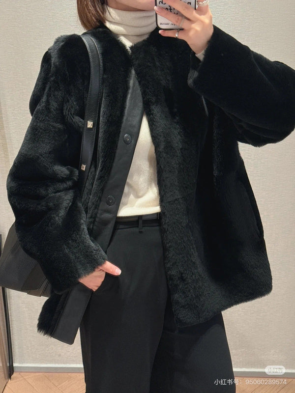 MANTEAU EN PEAU DE MOUTON MAX MARA 25S 004
