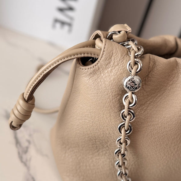Sac Pochette Loewe Flamenco Cuir de veau beige 280513