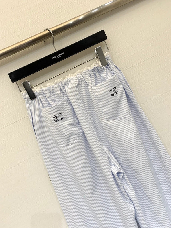 Pantalon en coton bleu clair Chanel 2026 en dentelle rayée