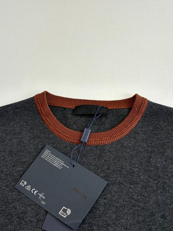 PRA 2026 Men's Short-Sleeve T-Shirt Dark Grey Caramel Knit Fabric