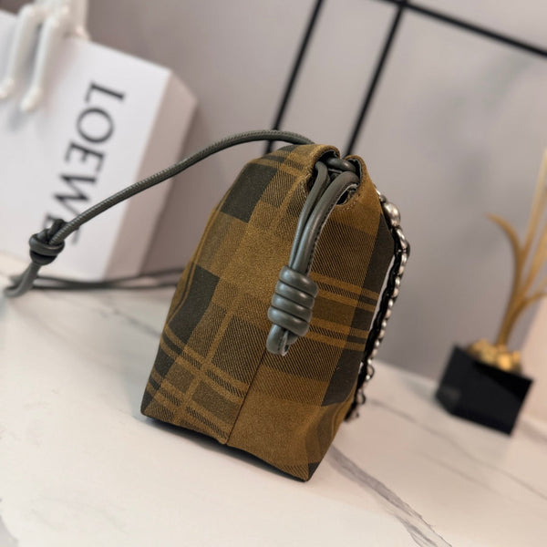 Sac pochette Loewe Flamenco 30 Daim jaune noir 280519