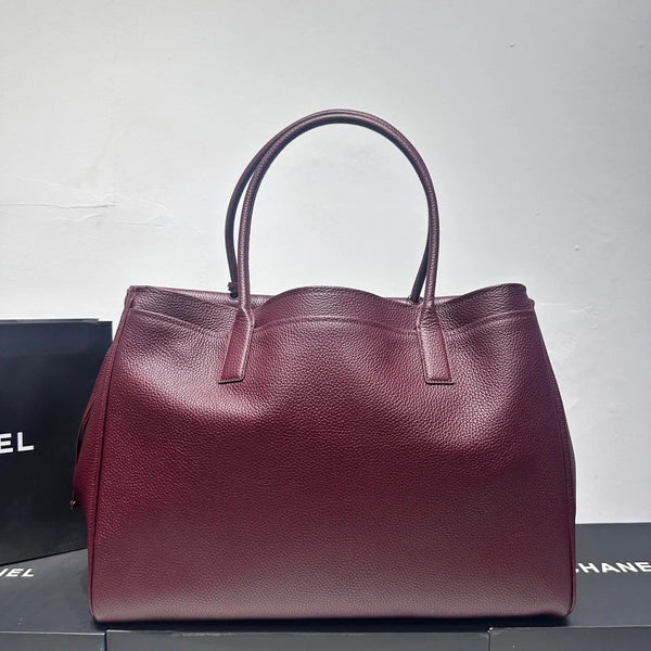 CC 2026 Large Shopping Bag 43cm Burgundy Grained Calfskin 363704
