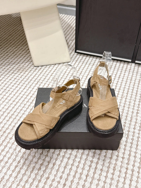 Sandales compensées PRA 2026S en toile beige et noire 657526