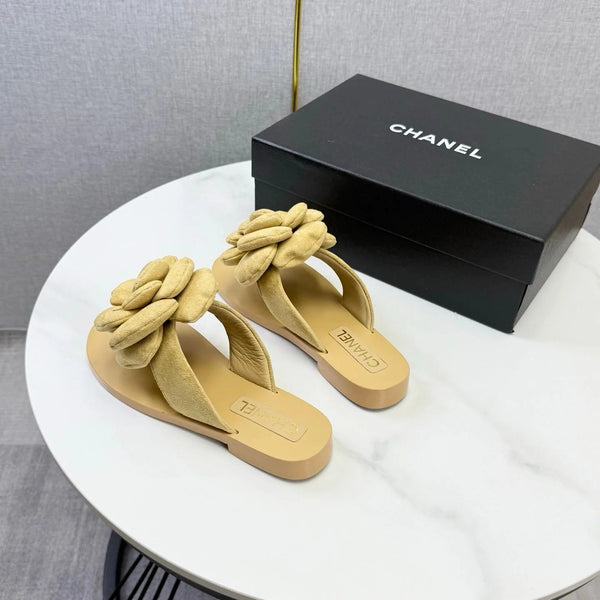 CC 2026 Flower Flat Thong Sandals Suede Cowhide 801431