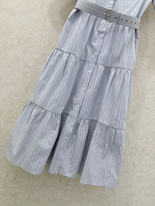 Robe courte à manches courtes et col à revers Miumiu 2026 en coton bleu 353015