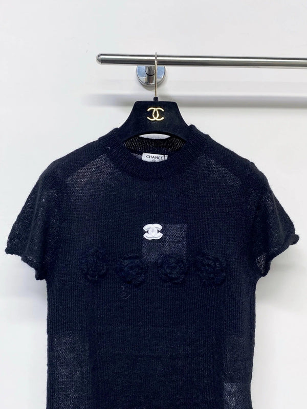 T-shirt à manches courtes Chanel 2026 en laine noire et beige à motif floral