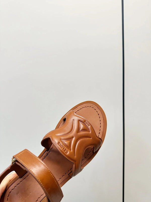 CL 26 Triomphe Platform Sandals Sheepskin 771077