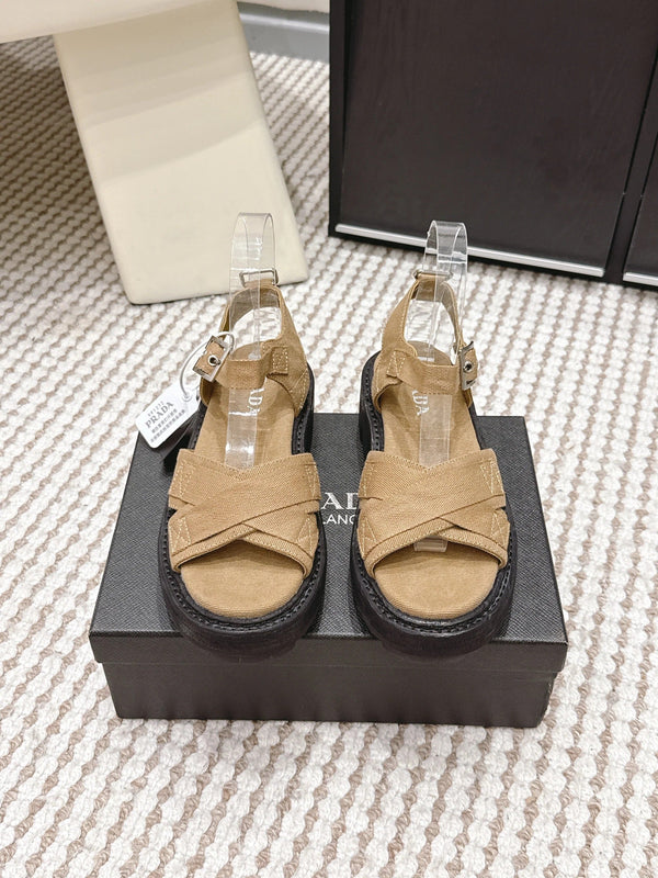 Sandales compensées PRA 2026S en toile beige et noire 657526