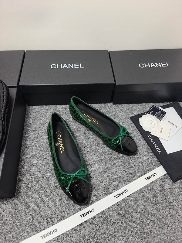 CC 2026 Crocodile Embossed Ballet Flat Glossy Calfskin 855991