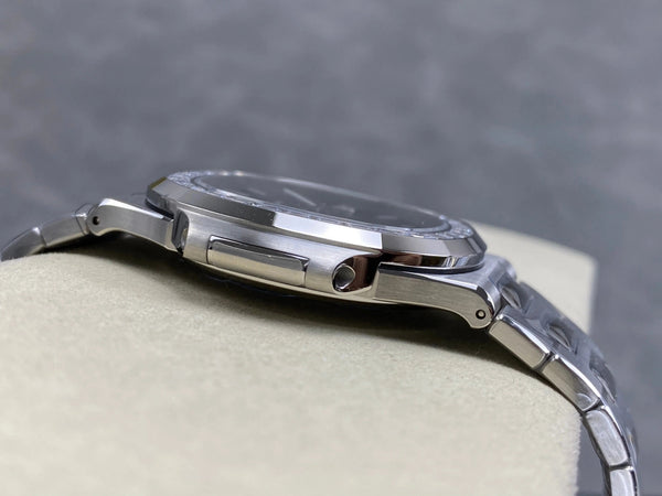 Patek Philippe Nautilus 40mm Diamond Benzel Green Dial