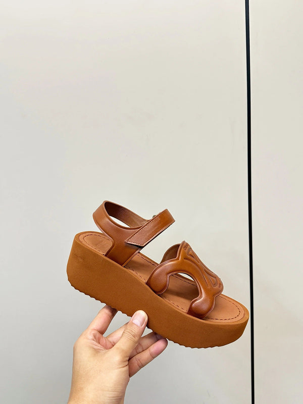 CL 26 Triomphe Platform Sandals Sheepskin 771077