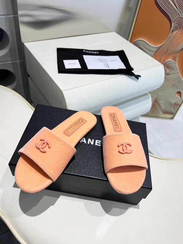 CC 2026 Kiss's Flat Sandals Sheepskin Velvet 802307