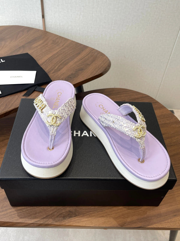 CC 2026 Thong Sandal Platform Tweed Gold Logo Details 790372