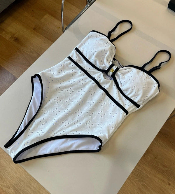 CC BIKINI SWIMSUIT SET IN WHITE AND BLACK TRIM 594786
