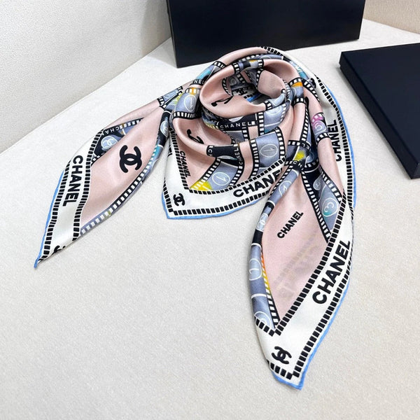 CHANEL 25S SCIARPA 88 IN SETA 737190