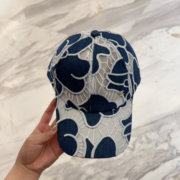 CASQUETTE DE BASEBALL EN DENTELLE FLEURIE 672632