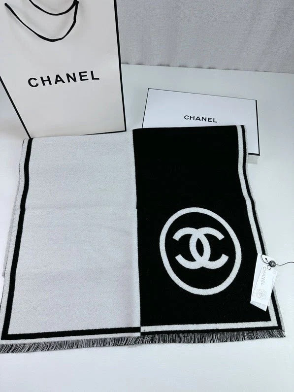 CHANEL 25S SCARF 195 IN CASHMERE WOOL 709604