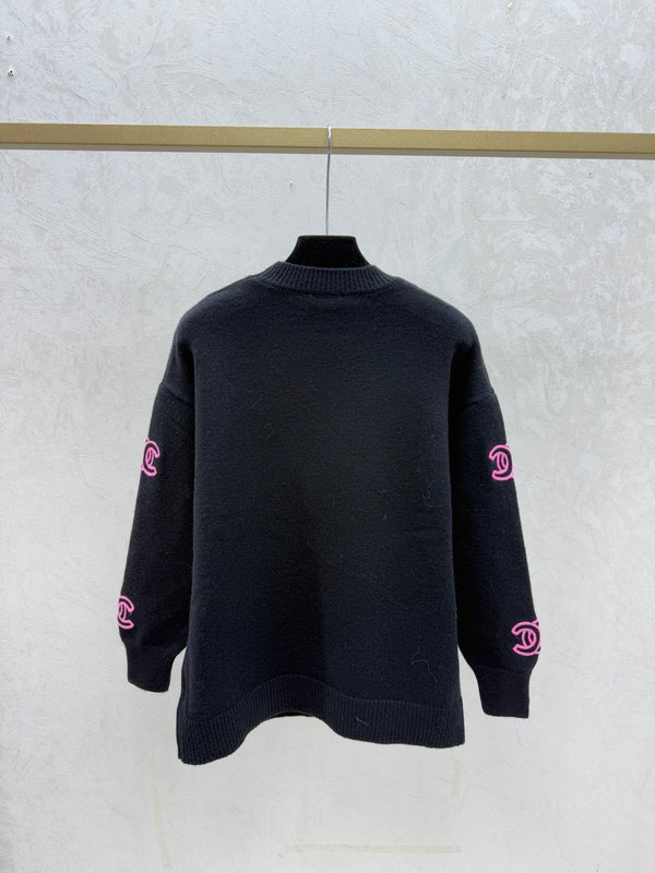 PULL RAS DU COU MANCHES LONGUES CHANEL 25S 527