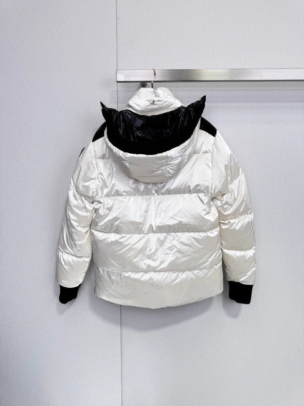 CHANEL VESTE DE SKI 25S 437