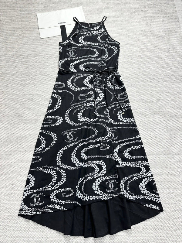 ROBE À BRETELLES CHANEL STYLE 1