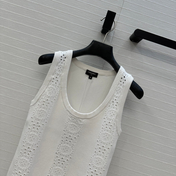HAUT SANS MANCHES CHANEL STYLE 62