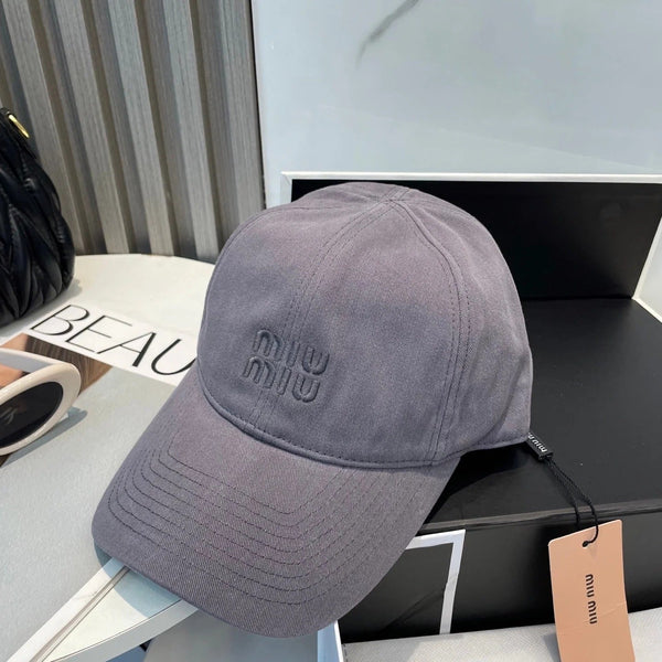 MM BASEBALL CAP IN GREY FABRIC BRAND EMBROIDERY