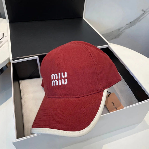 CASQUETTE MM EN TISSU ROUGE STYLE 9