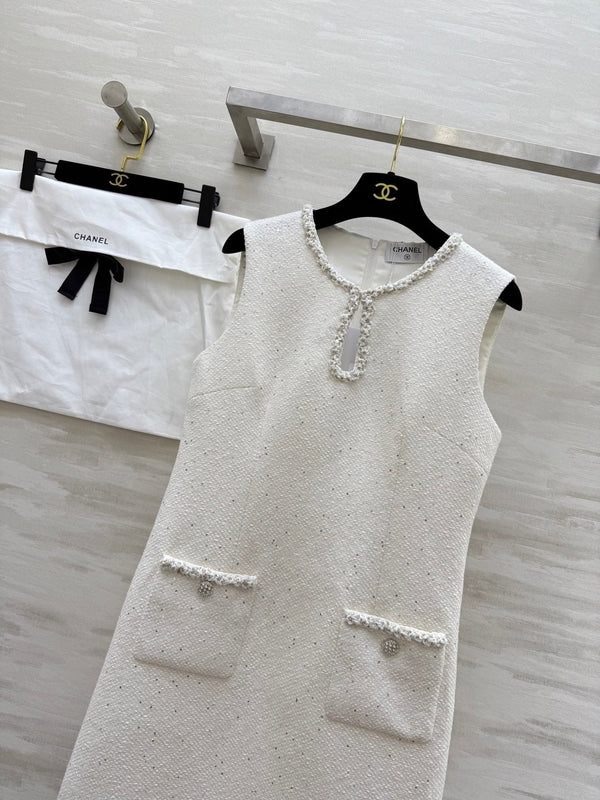 ROBE EN LAINE SANS MANCHES CHANEL STYLE 20