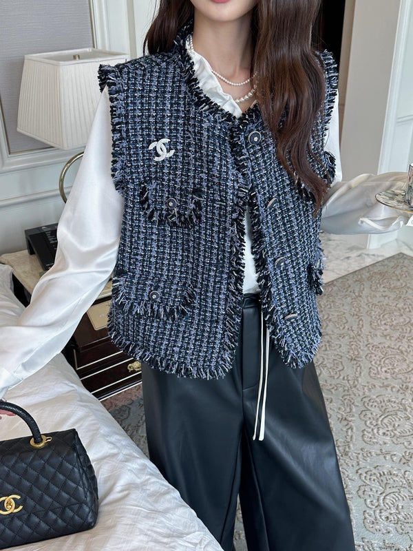 CHANEL 25S GILET EN TWEED À COL ROND STYLE 151