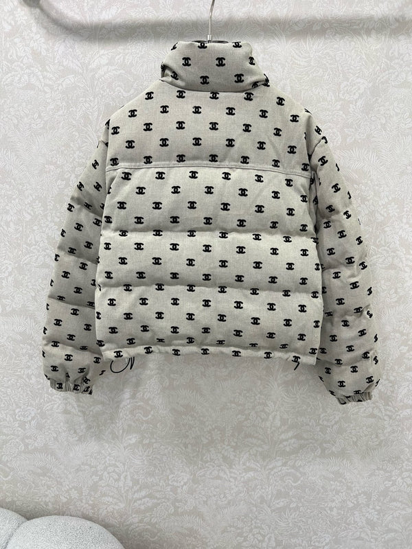 CHANEL BLOUSON EN DUVET 25S 311