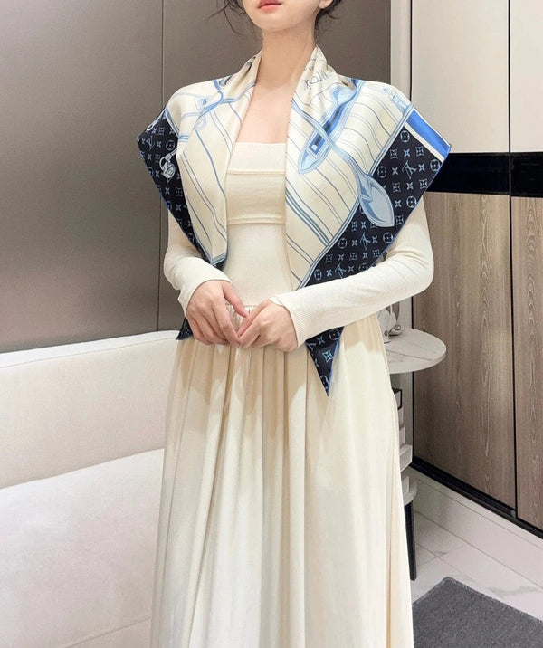 LV SCARF 90 CM IN SILK 737305