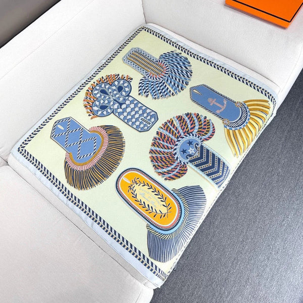 HERMES 25S SCARF 90 IN SILK 703630