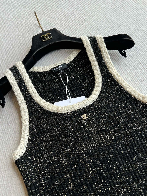 CHANEL SLEEVELESS TOP 269561