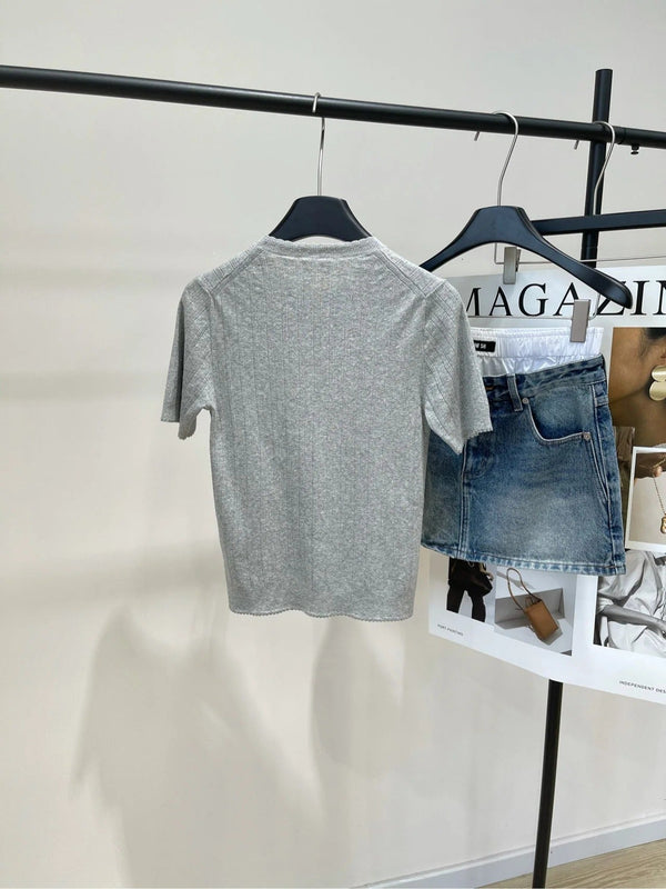 MIUMIU TOP IN MAGLIA A MANICHE CORTE CON SCOLLO GIROCOLLO 273085