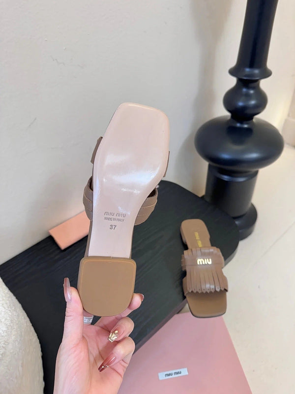 MIU 26ss Sandals Brown Sheepskin 627360