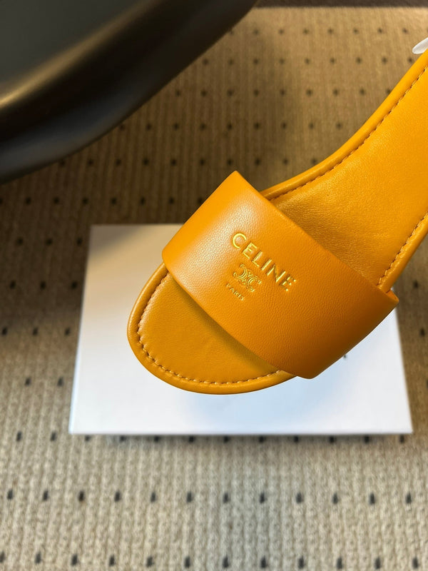 Celine 26 Mule plate moutarde en peau de mouton 621529