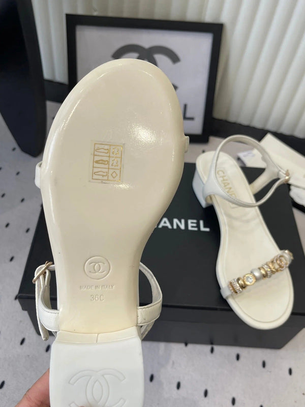 CC 26s Sandales 35 Mouton blanc Perles 650098