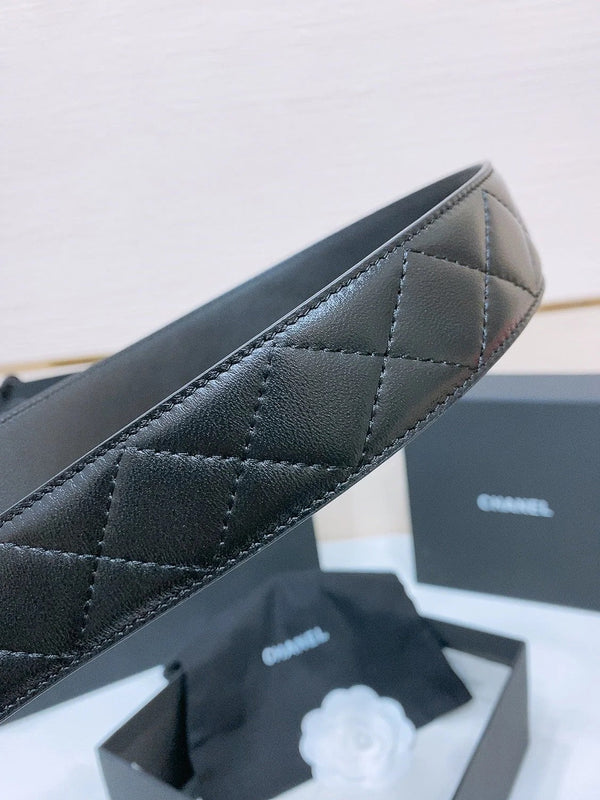 DOUBLE C BELT 38MM IN BLACK QUILTED LAMBSKIN SILVER OVAL BUCKLE CENTERED BLACK LOGO