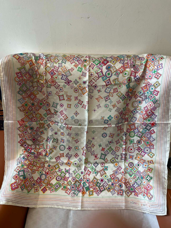 LV SCARF 90 CM IN SILK 715639