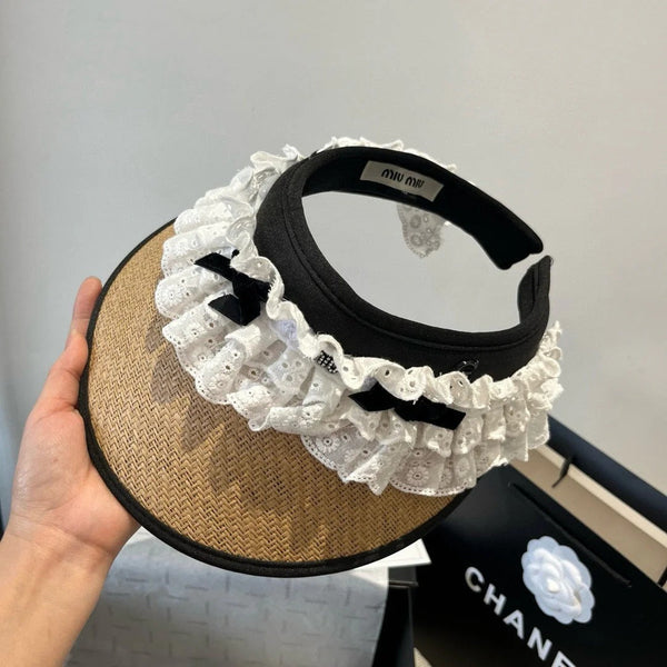 MM OPEN-TOP STRAW HAT IN BEIGE MIX WHITE EYELET FABRIC