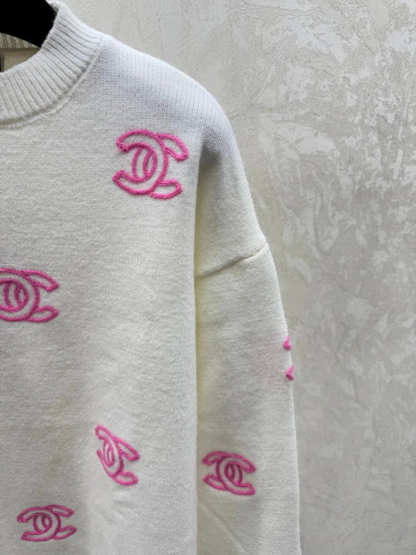 PULL RAS DU COU MANCHES LONGUES CHANEL 25S 526