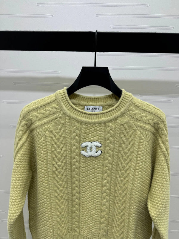 PULL EN MAILLE CHANEL 25S 469