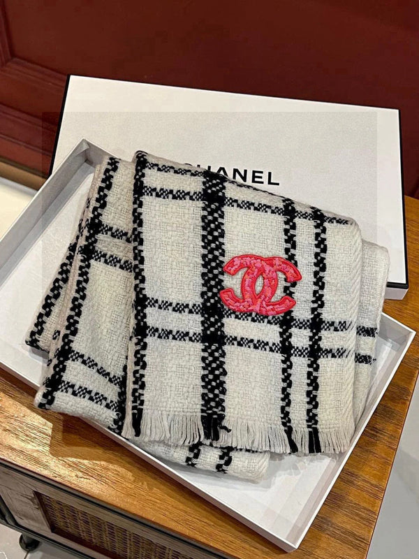 CHANEL 25S SCARF 190 IN CASHMERE 718525