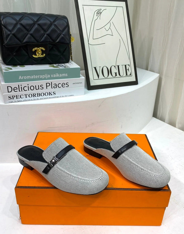 IENA MULE GRAY CANVAS AND BLACK CALFSKIN