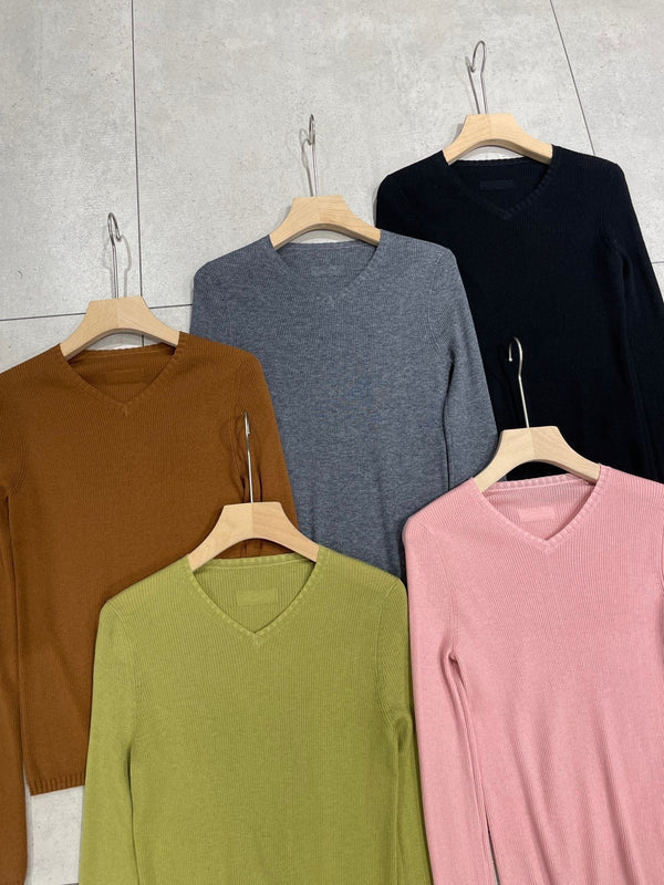 MIUMIU KNIT SWEATER STYLE 101