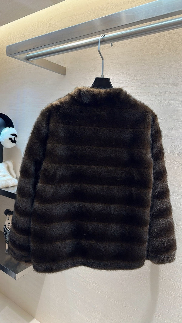 MANTEAU EN VISON CHANEL 25S 496