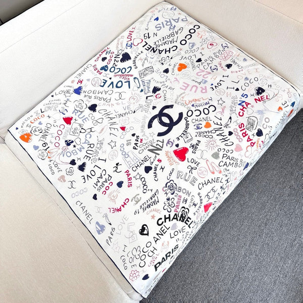 CHANEL 25S SCARF 90 IN SILK 730662