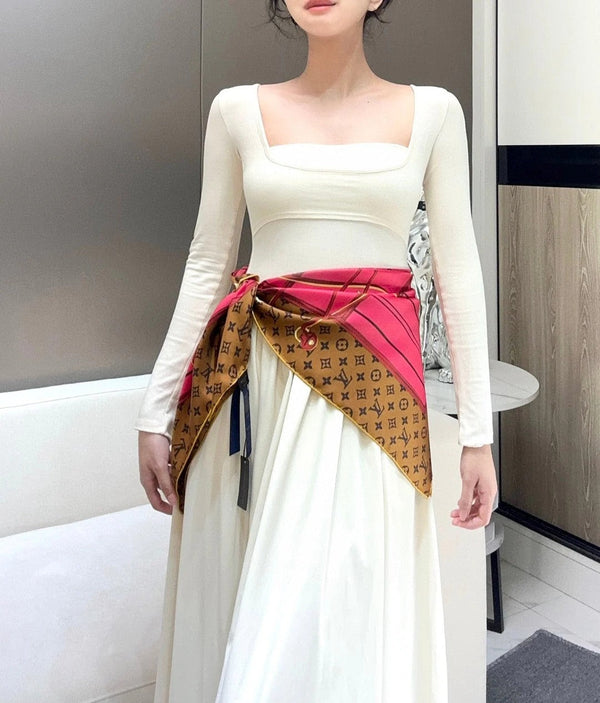 LV SCARF 90 CM IN SILK 737303