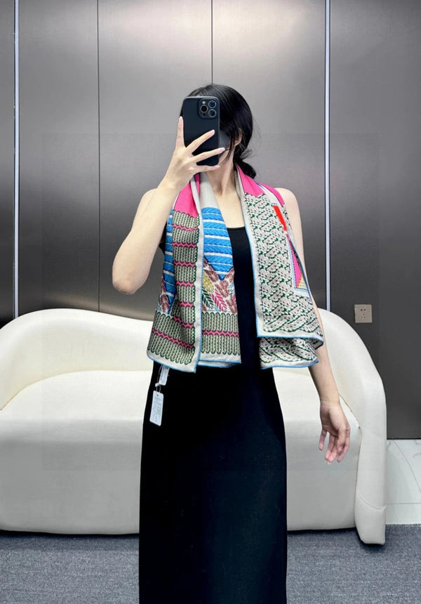 HERMES 25S SCARF 140 IN SILK 727341